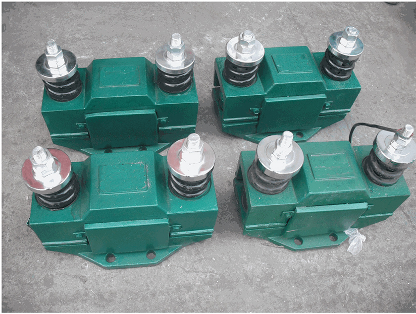 电磁仓壁振动器图片